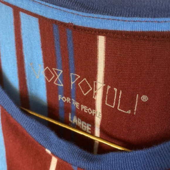 Large maroon & blue long sleeve FINESSE shirt. - Picture 4 of 4